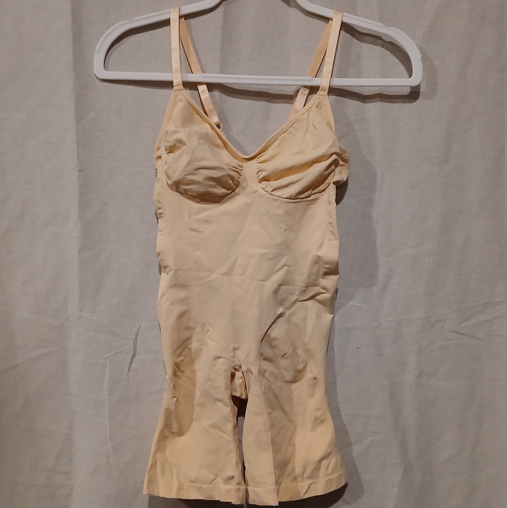 Women's 2X/3X Cream Shapewear Bodysuit